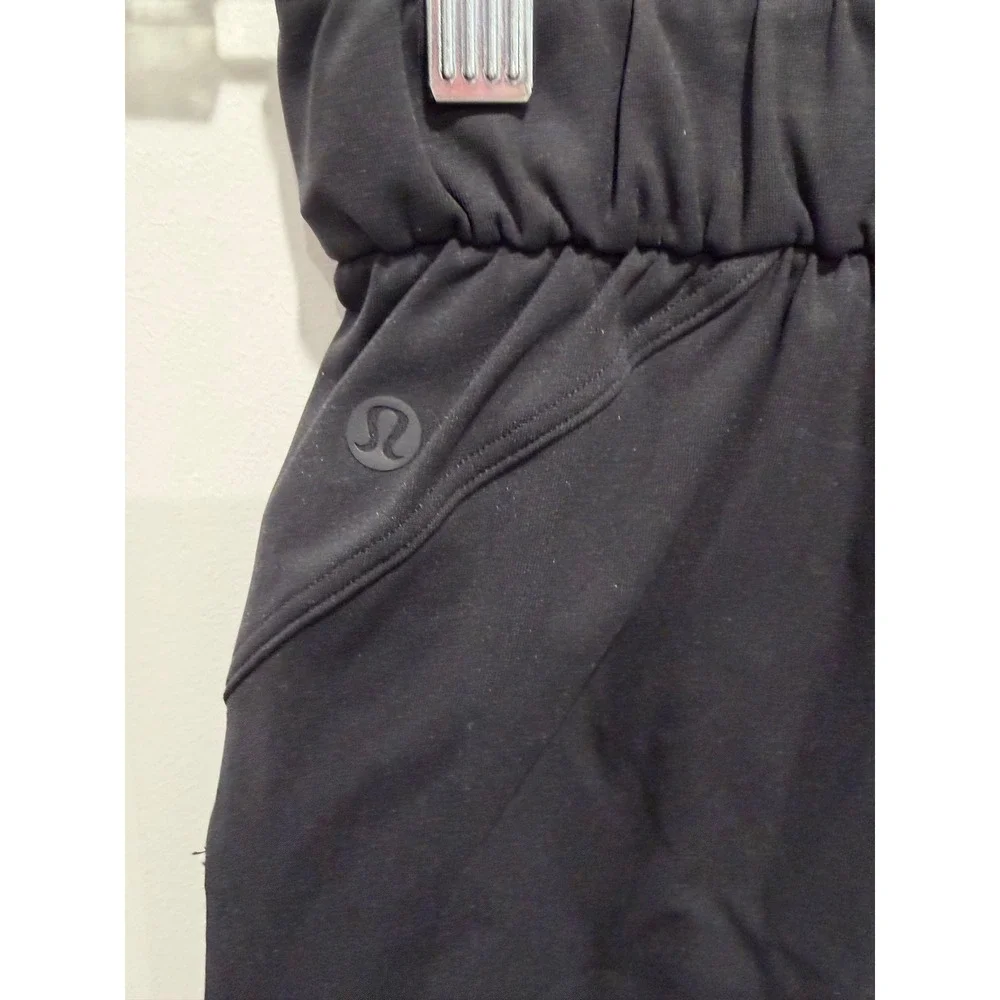 lululemon Women Tapered Pants Paperbag‎ Waist Black Size 8
